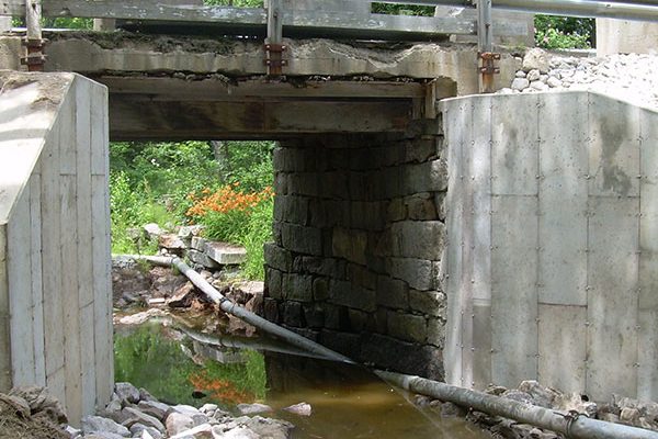 concrete-invert-lining-for-culverts